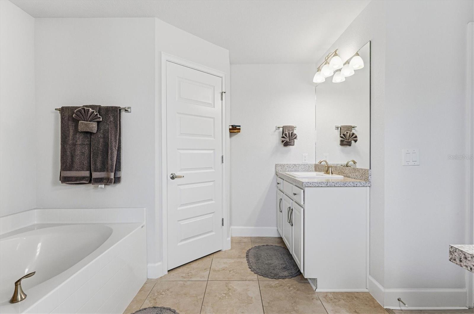 400 MARLIN RD — photo 28