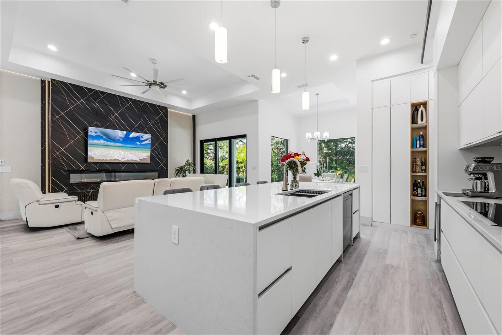 380 COWRY RD — photo 17