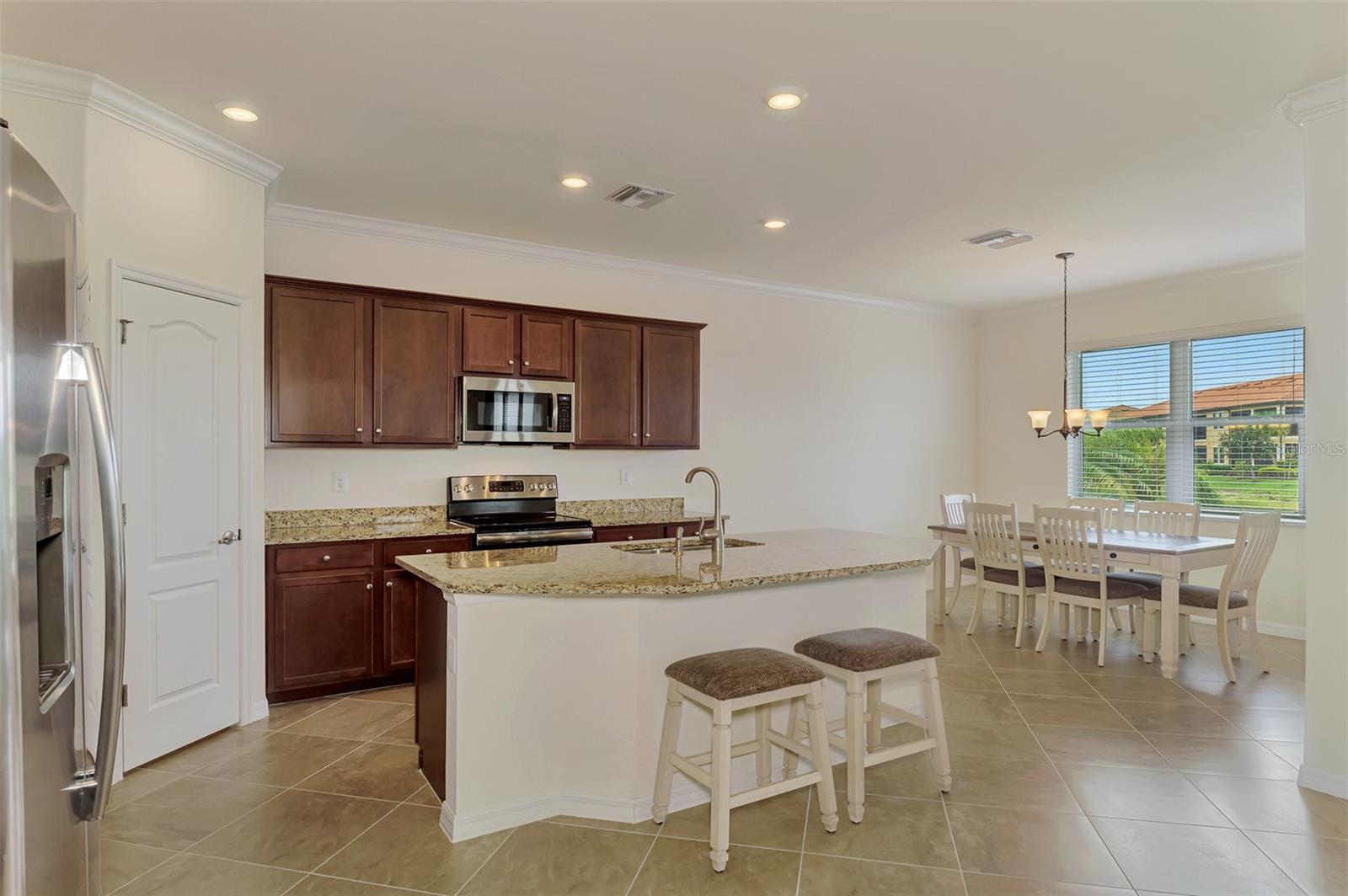 10065 COZY GROVE DR — photo 17