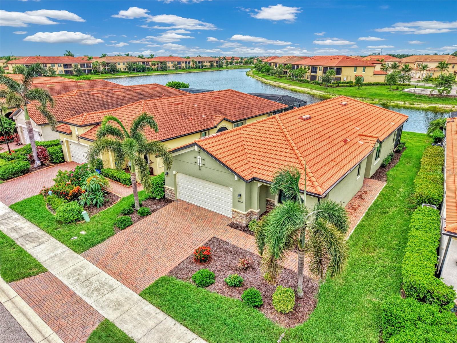 10065 COZY GROVE DR — photo 4