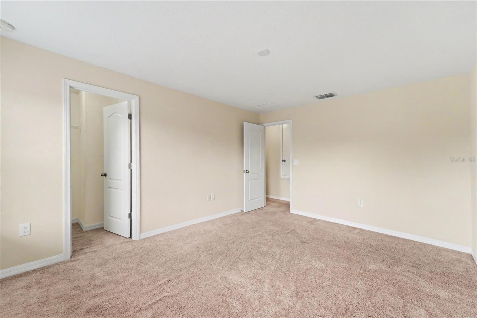 4260 FENNWOOD CT — photo 14