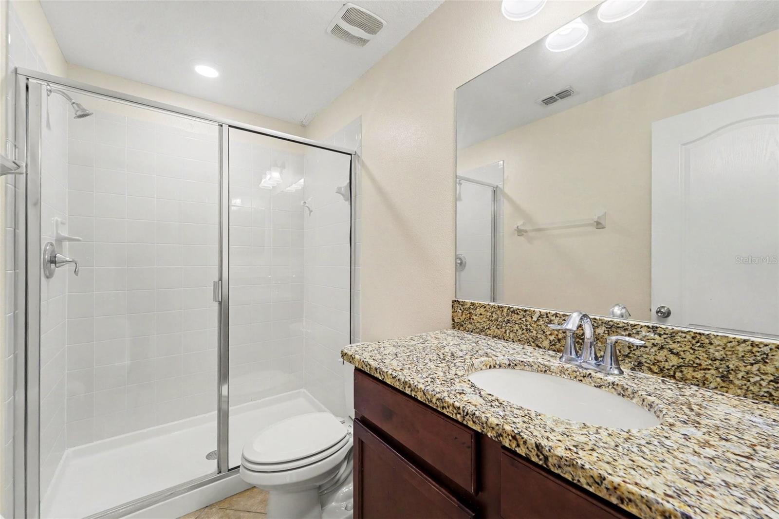 4260 FENNWOOD CT — photo 12