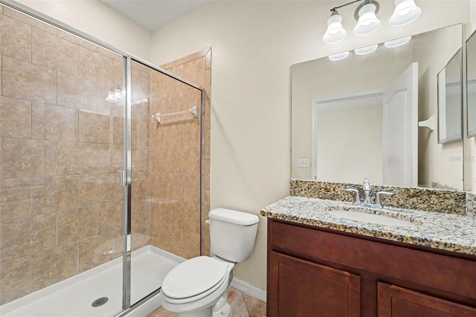 4260 FENNWOOD CT — photo 15