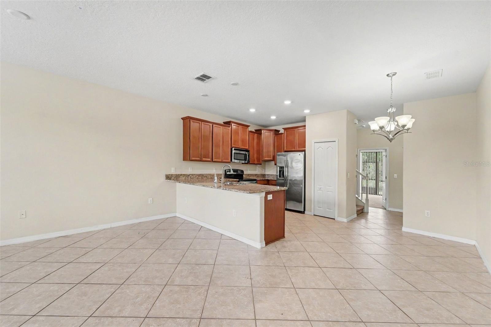 4260 FENNWOOD CT — photo 6