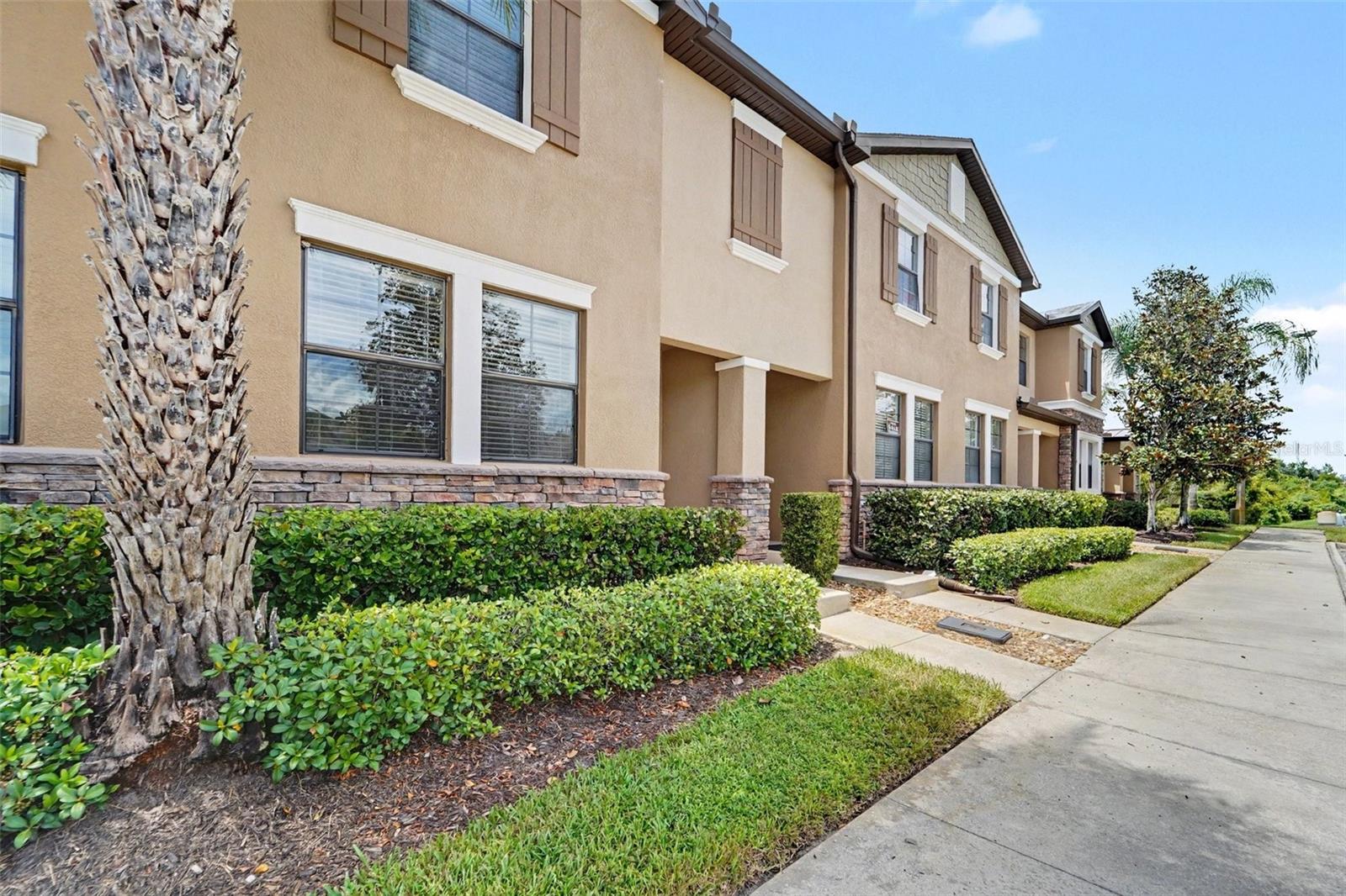 4260 FENNWOOD CT — photo 4