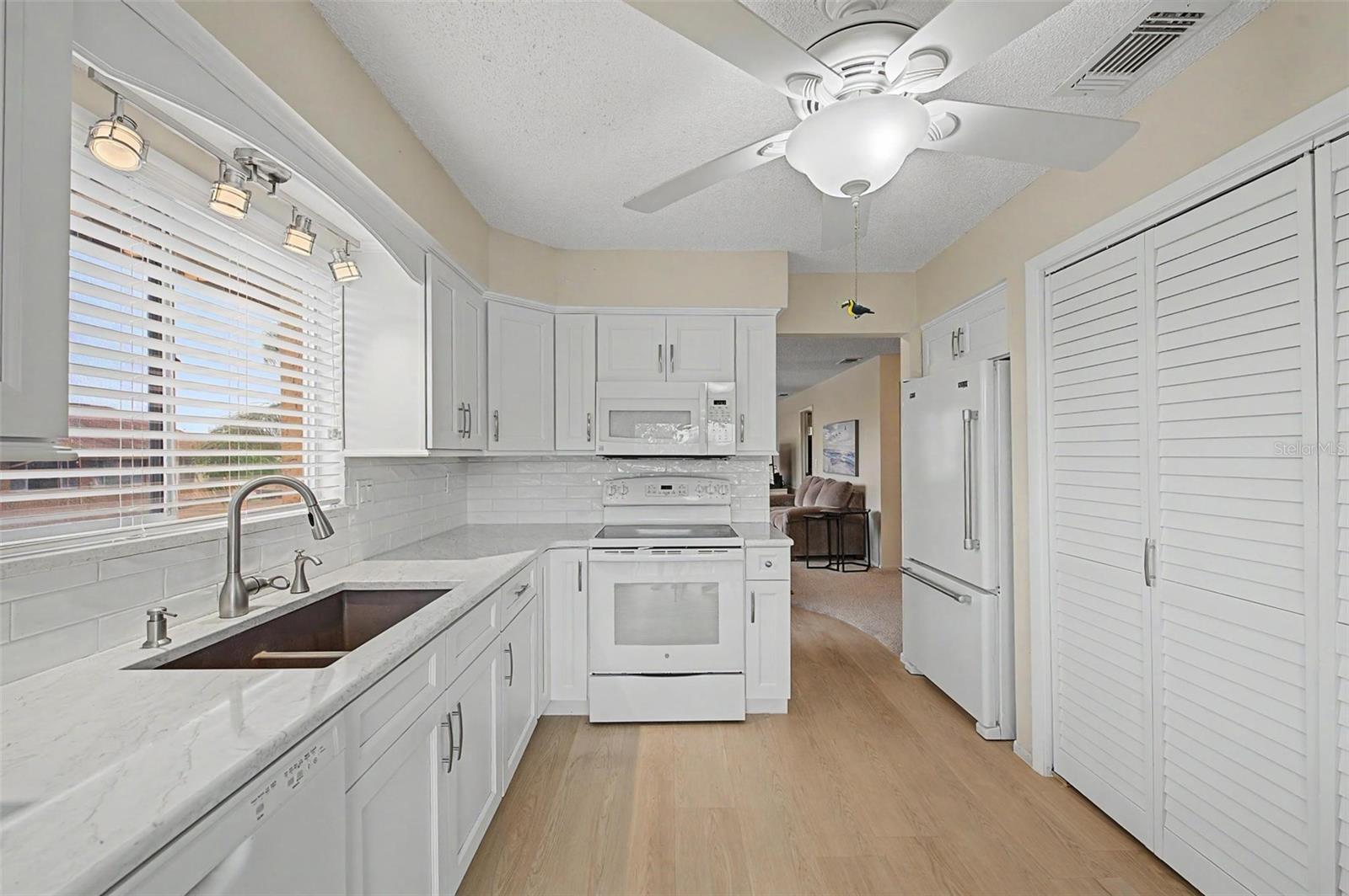 4009 LIGHTHOUSE WAY — photo 3
