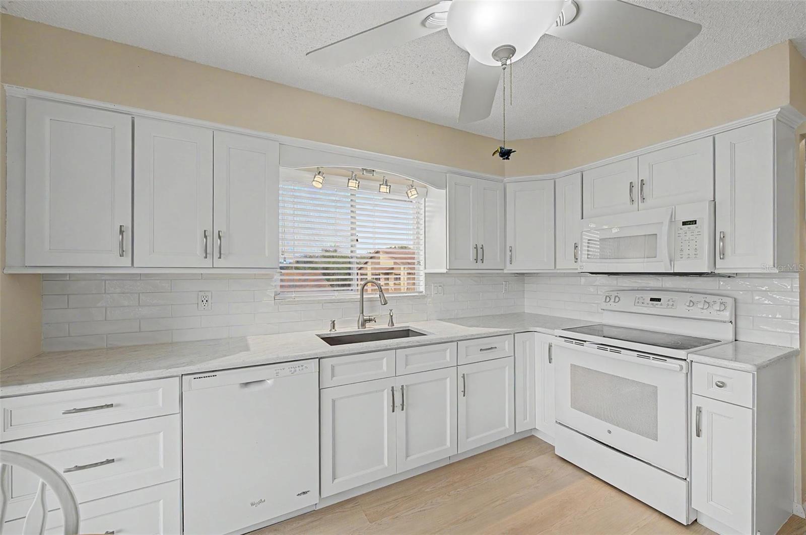 4009 LIGHTHOUSE WAY — photo 6