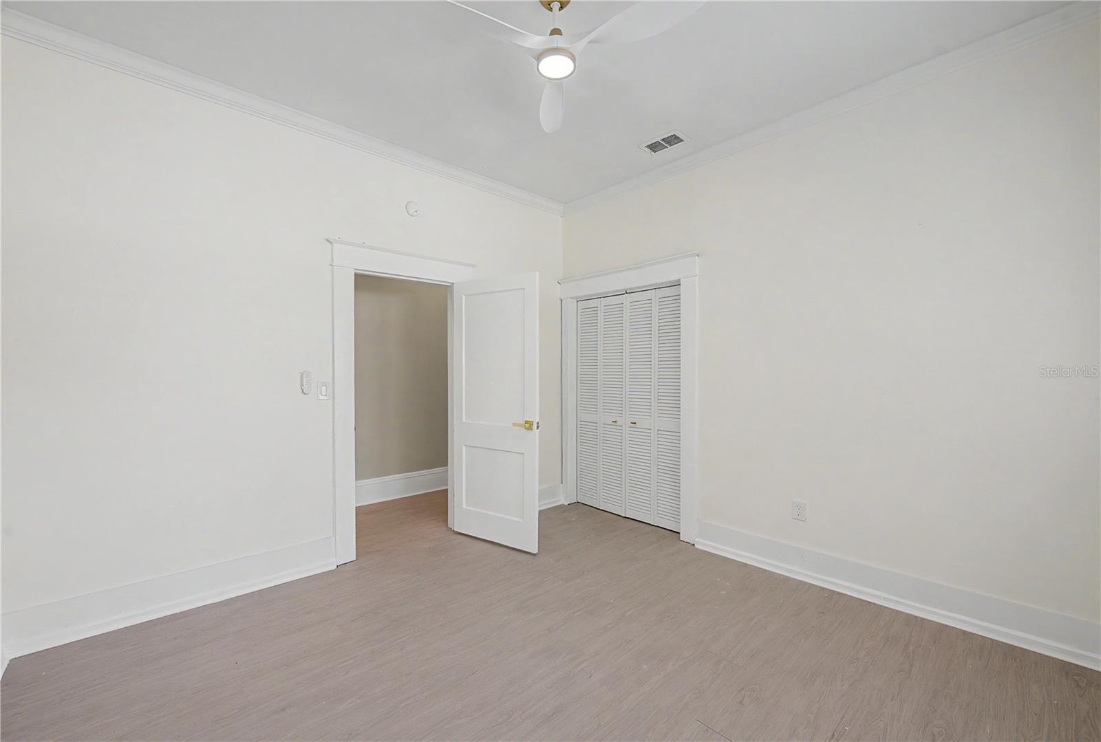 1920 E PARIS ST — photo 25