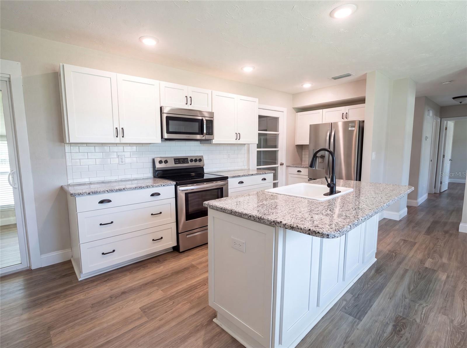 1521 W RIVER SHORE WAY — photo 9