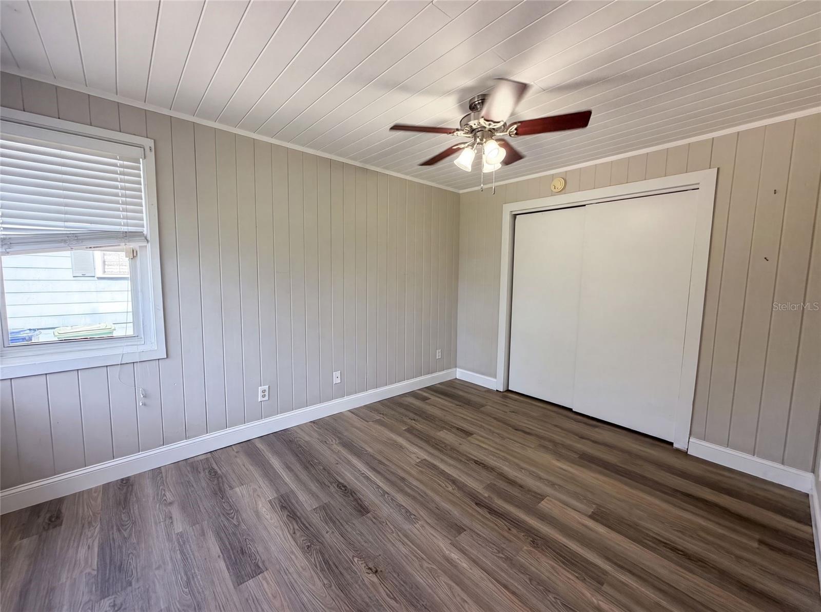 1521 W RIVER SHORE WAY — photo 4