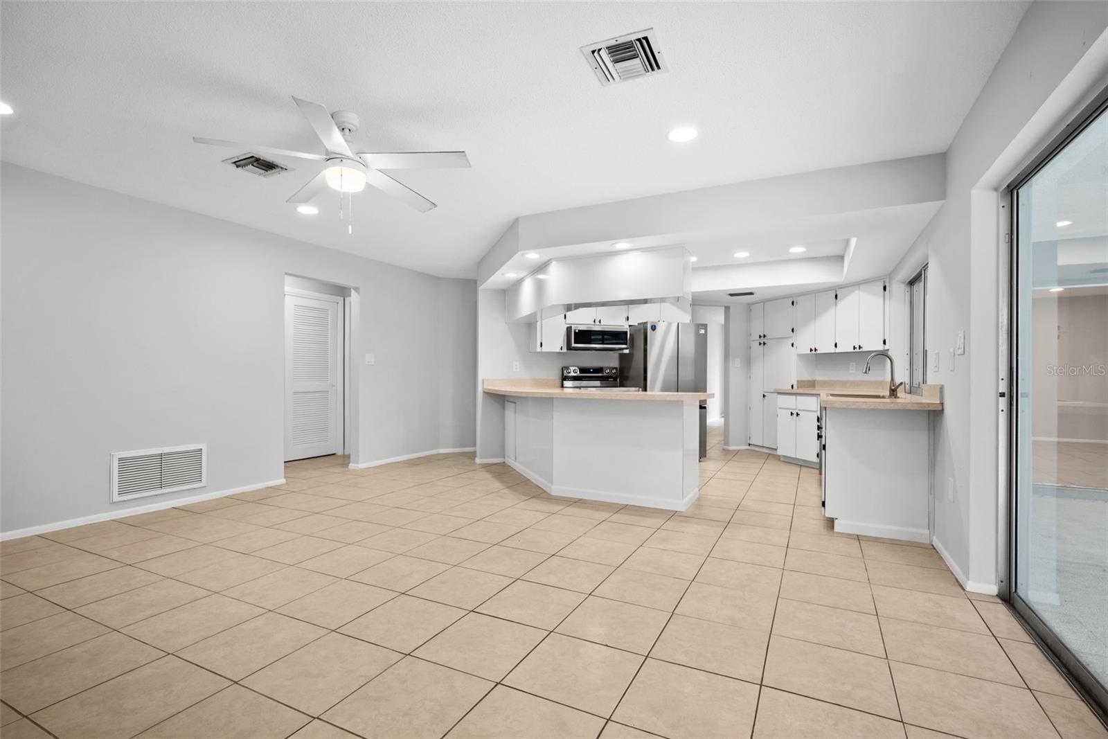 504 BAMBOO CT — photo 11