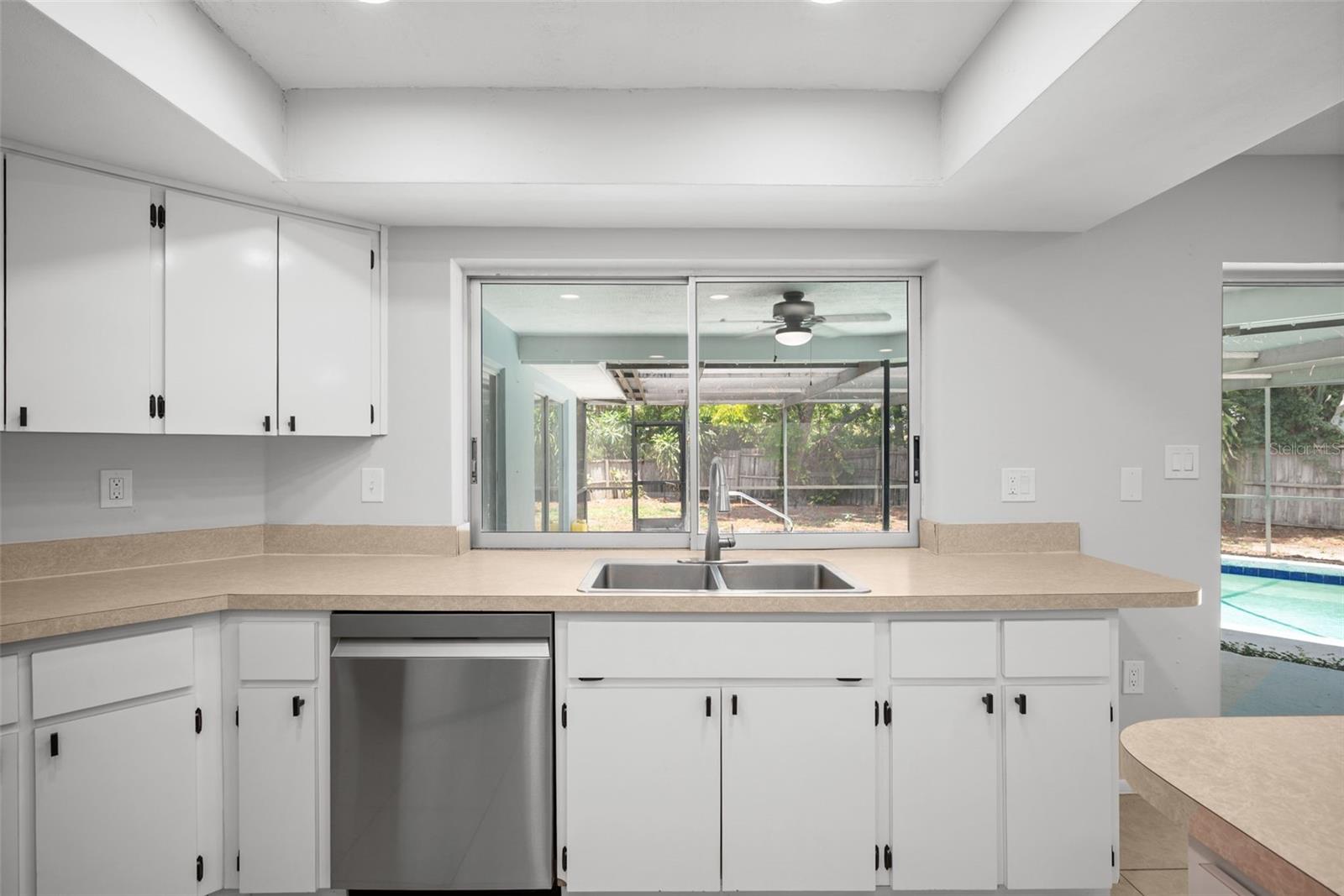 504 BAMBOO CT — photo 9