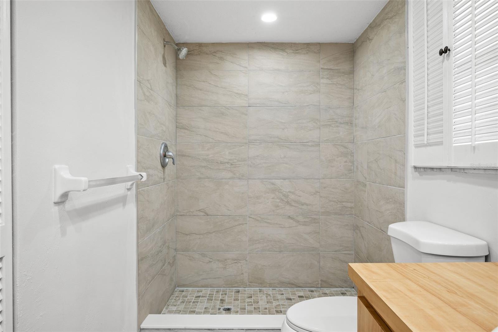 504 BAMBOO CT — photo 15