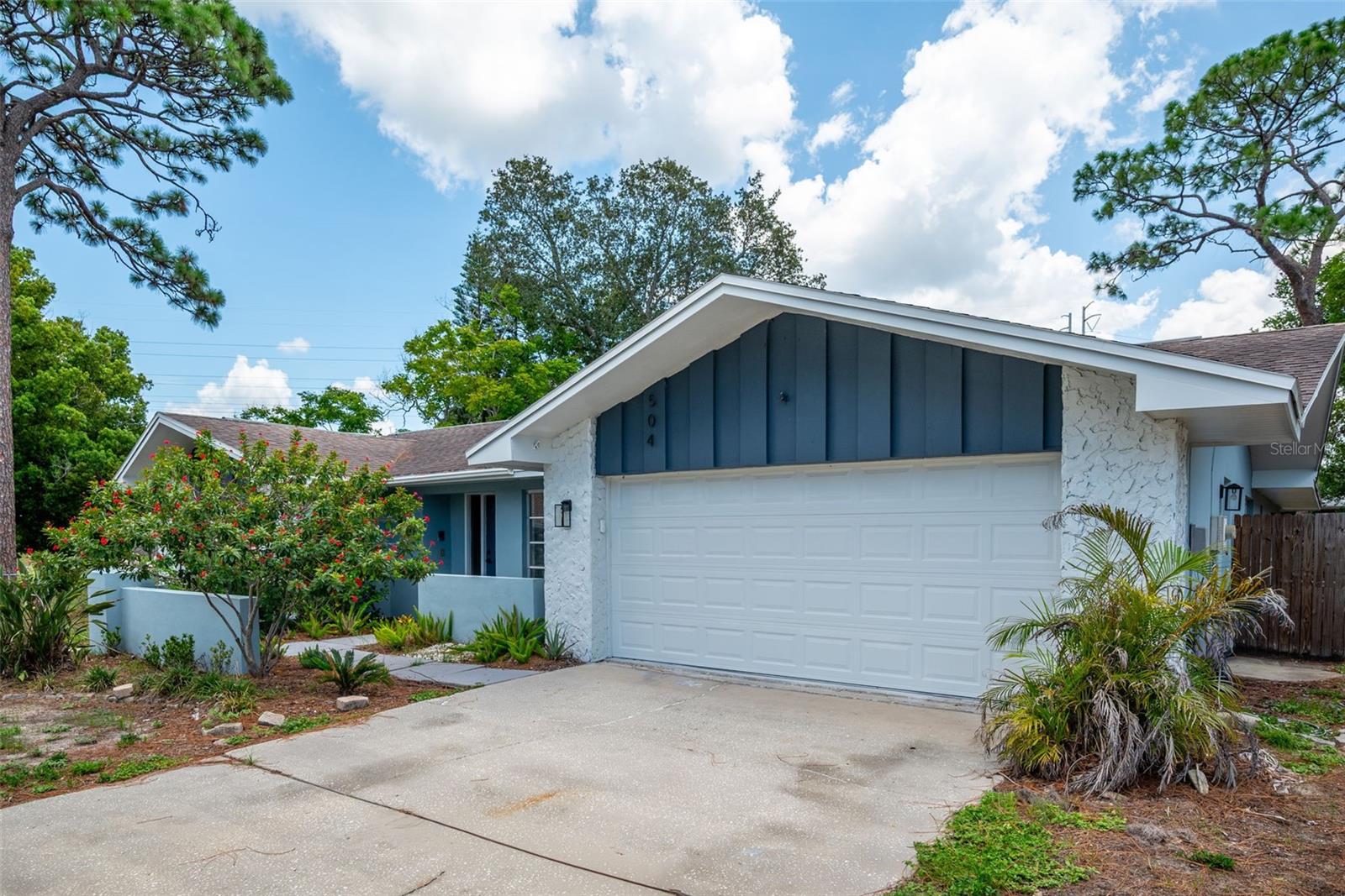 504 BAMBOO CT — photo 2