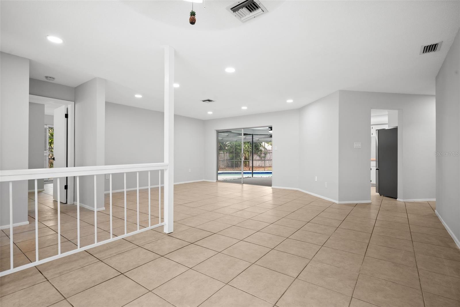 504 BAMBOO CT — photo 4