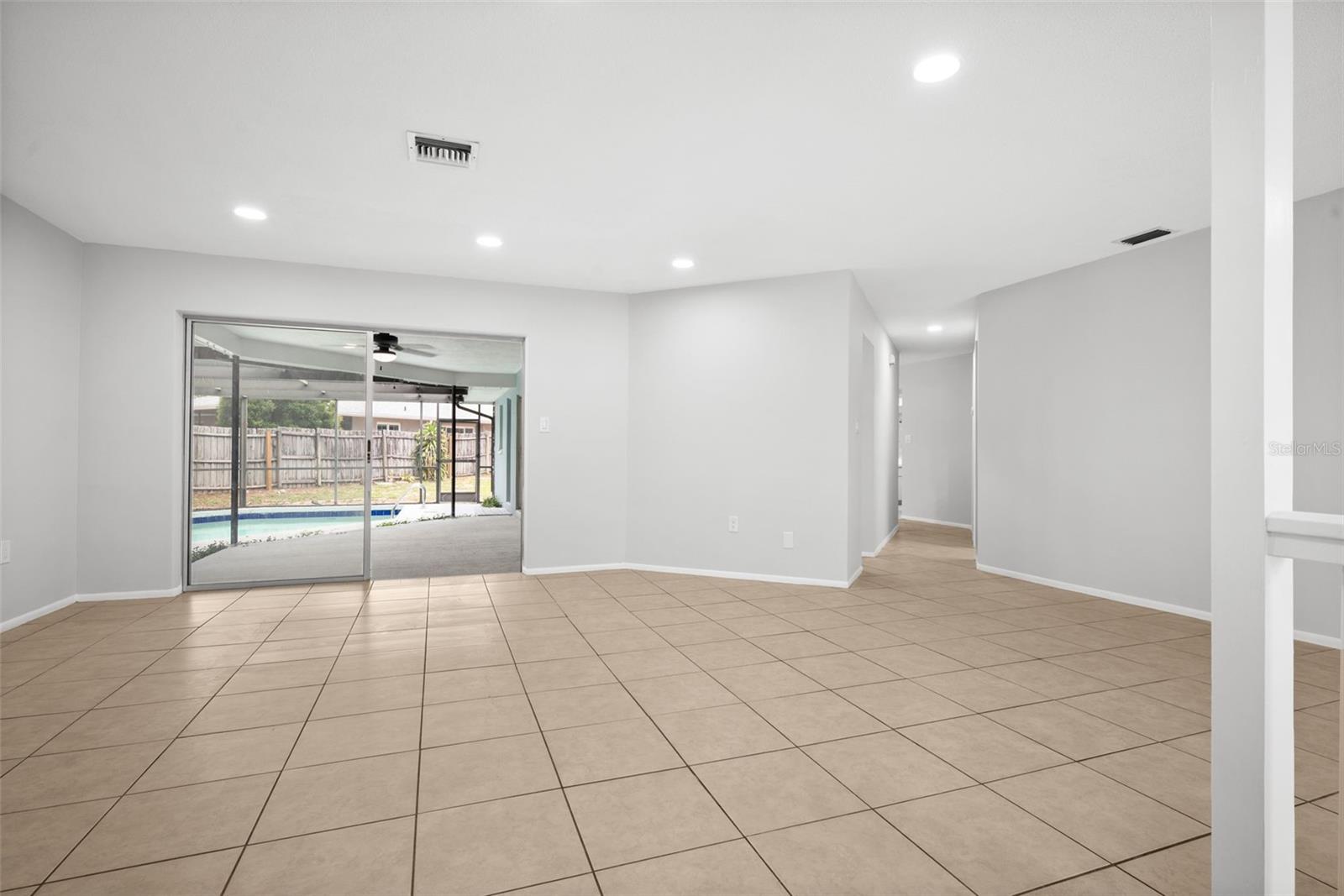 504 BAMBOO CT — photo 5