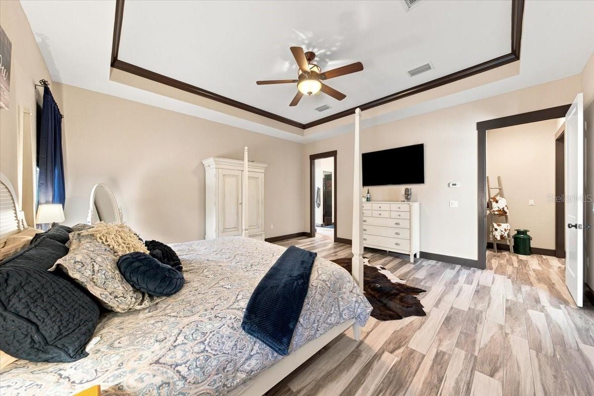 408 HAWK TALON DR — photo 21