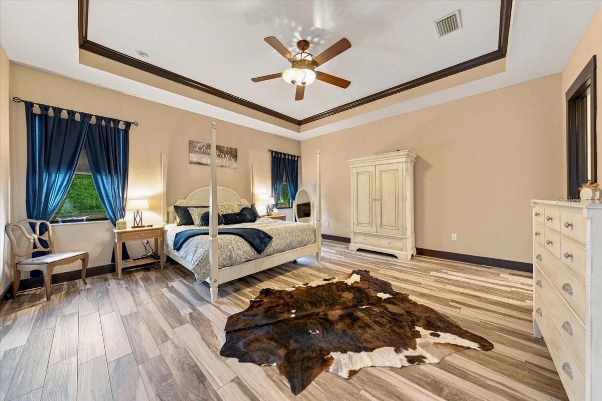 408 HAWK TALON DR — photo 20