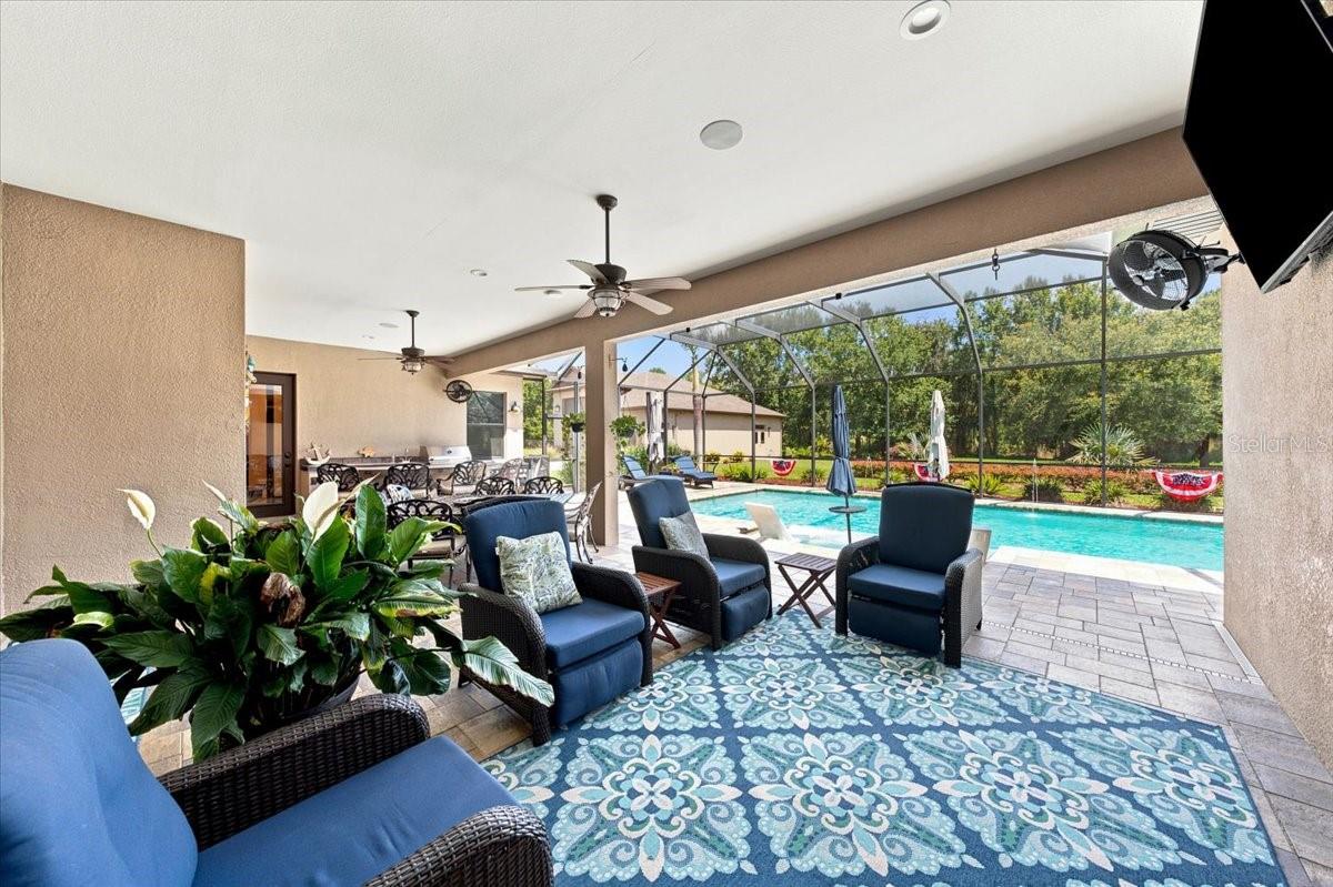 408 HAWK TALON DR — photo 40