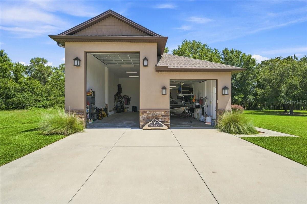 408 HAWK TALON DR — photo 48