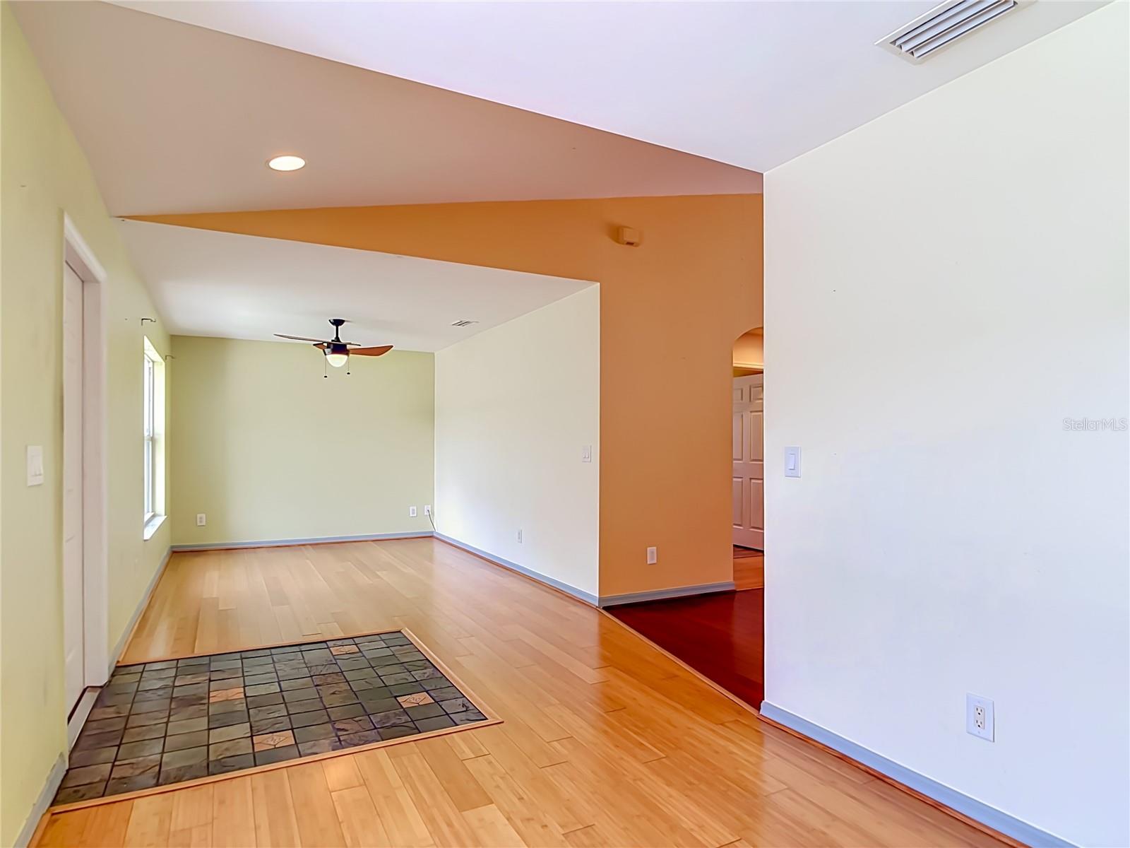 3344 PERICLES AVE — photo 9