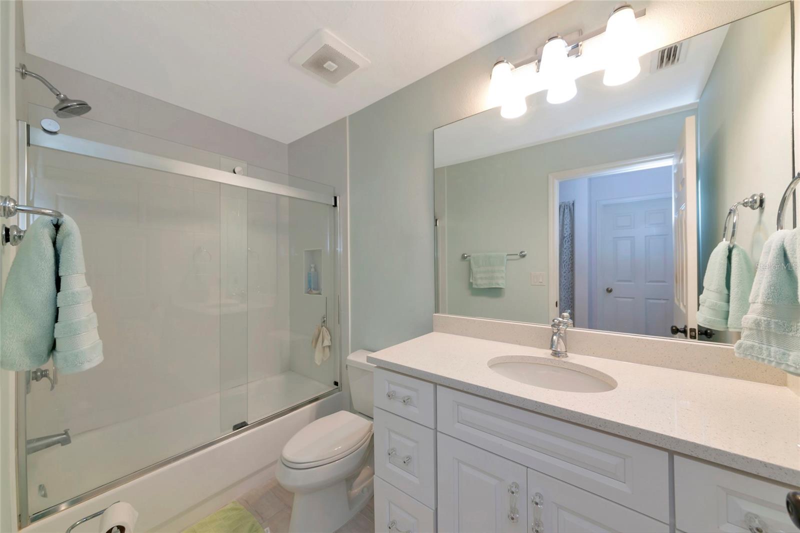 2405 ICECAPADE DR — photo 36