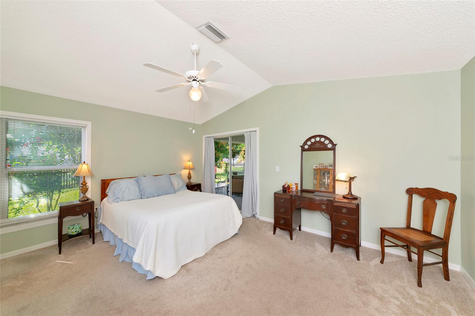 2405 ICECAPADE DR — photo 21