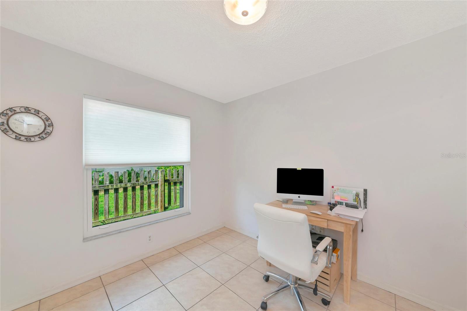 2405 ICECAPADE DR — photo 19