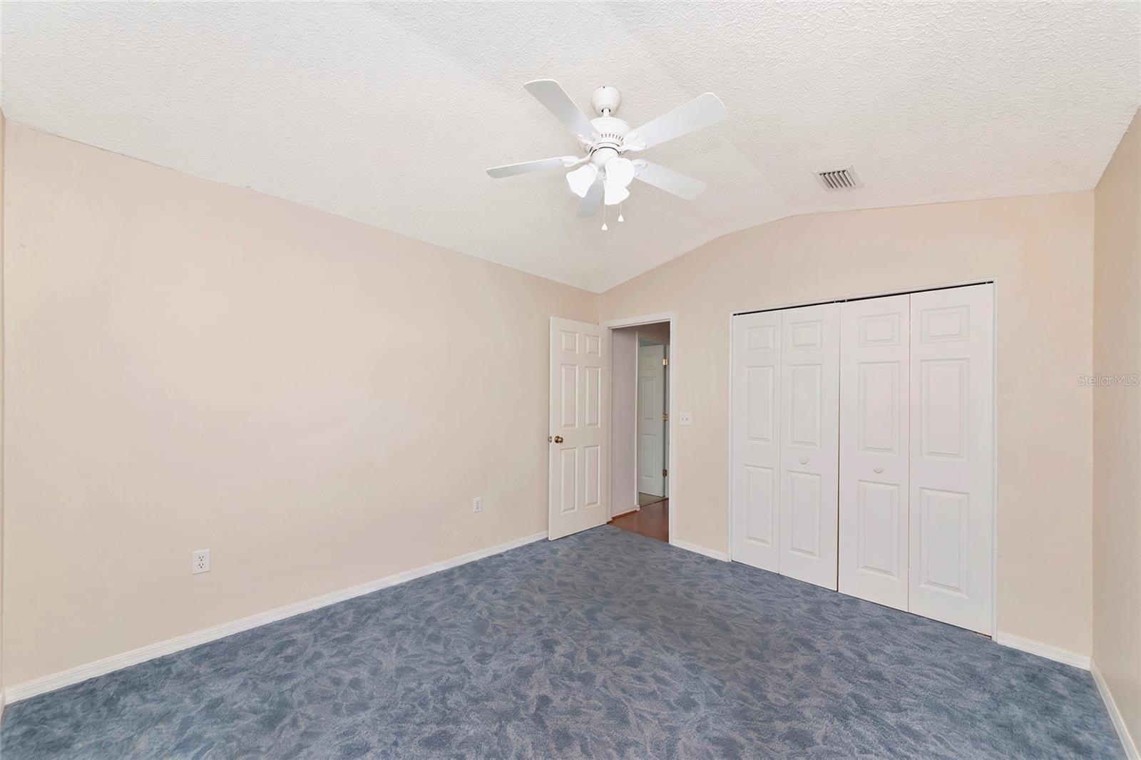 2405 ICECAPADE DR — photo 29