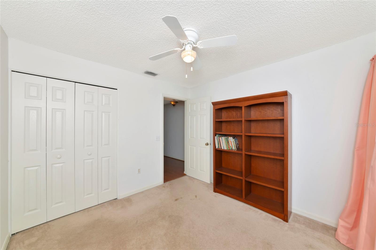 2405 ICECAPADE DR — photo 35
