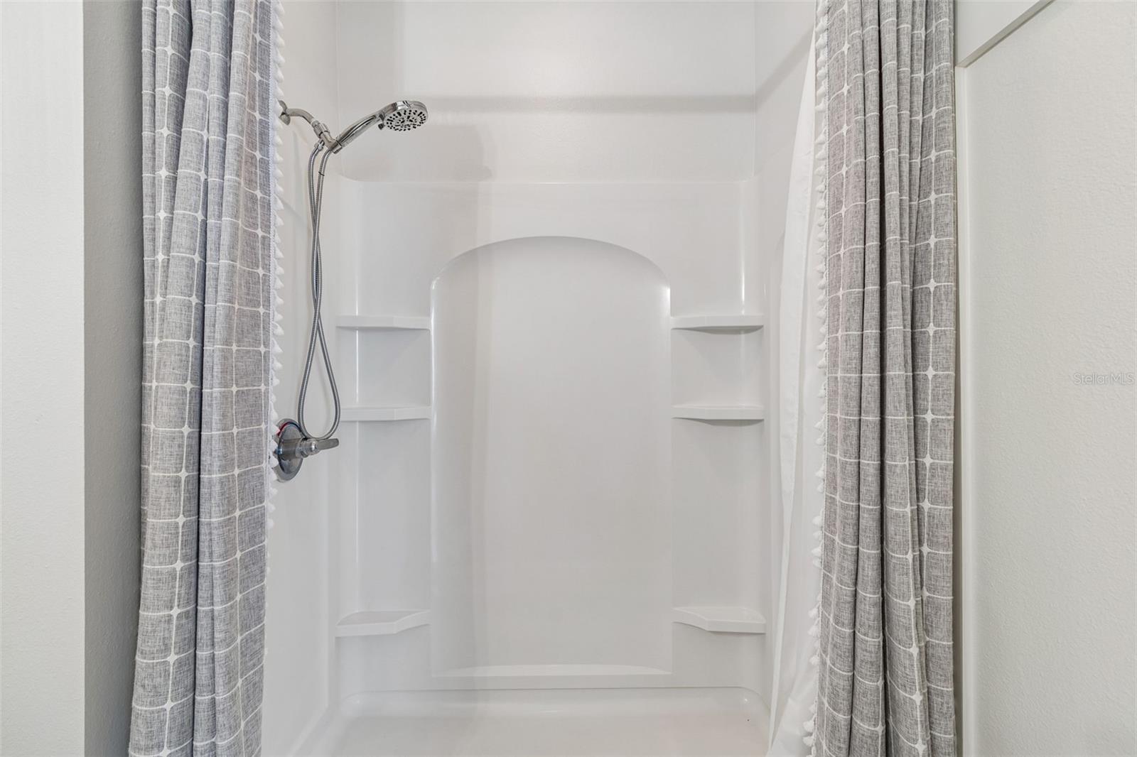 1640 VILLA CAPRI CIR #208 — photo 37
