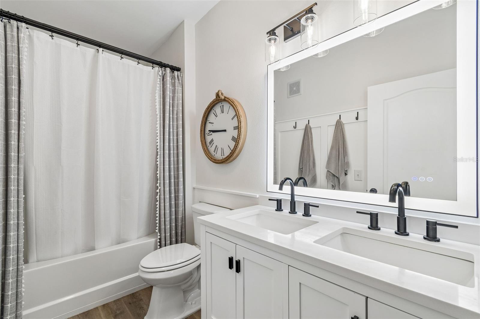 1640 VILLA CAPRI CIR #208 — photo 30