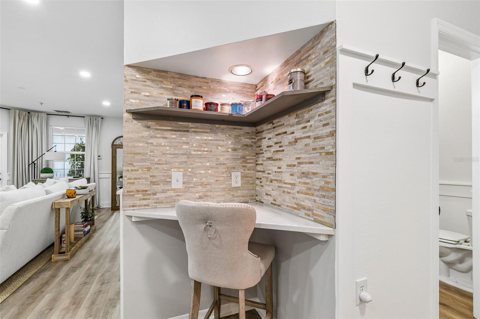 1640 VILLA CAPRI CIR #208 — photo 18