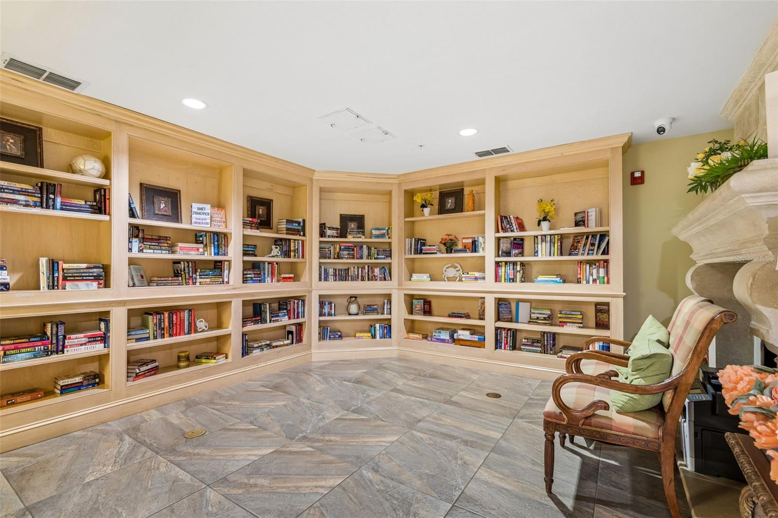 1640 VILLA CAPRI CIR #208 — photo 60