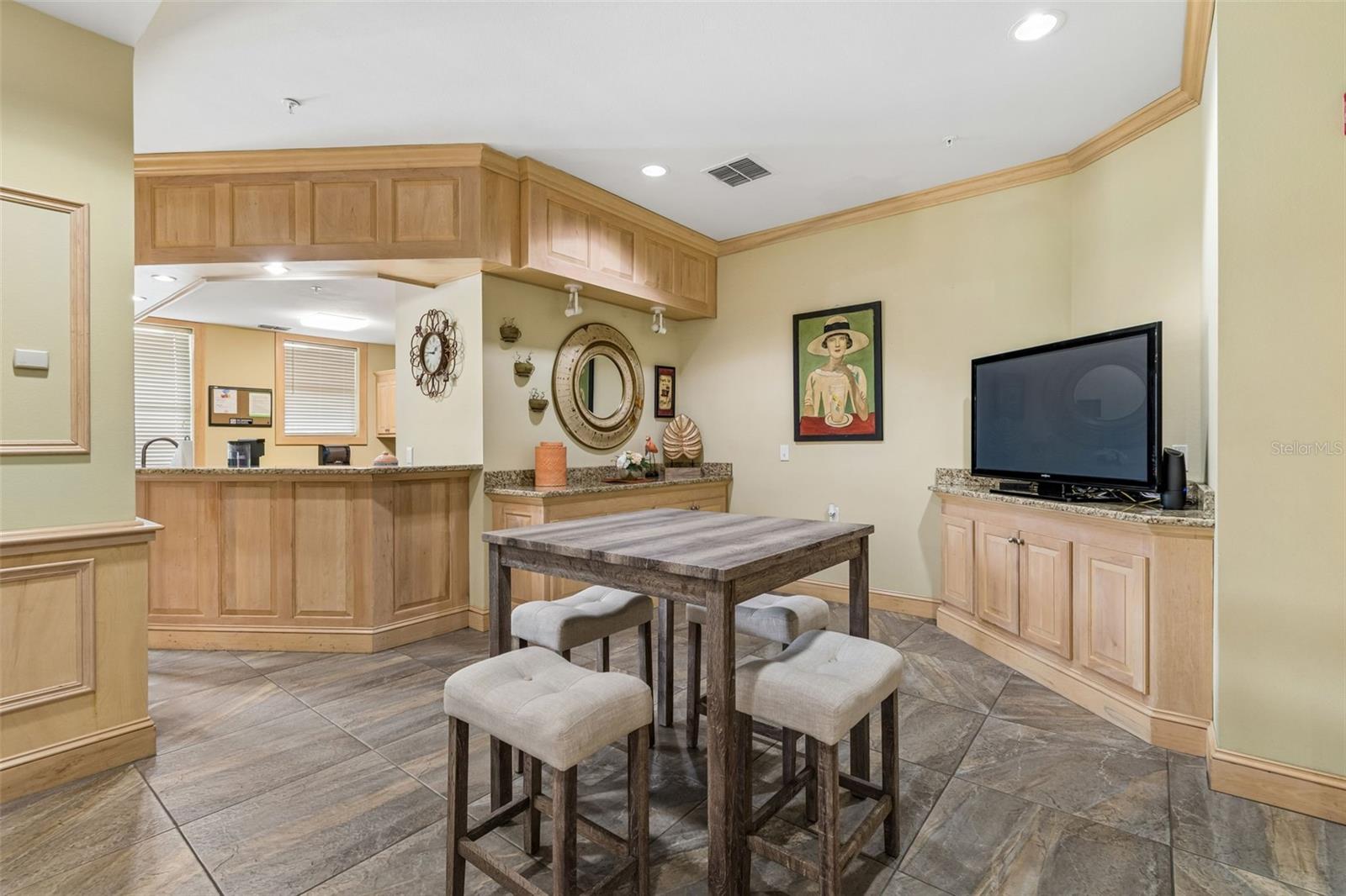 1640 VILLA CAPRI CIR #208 — photo 63