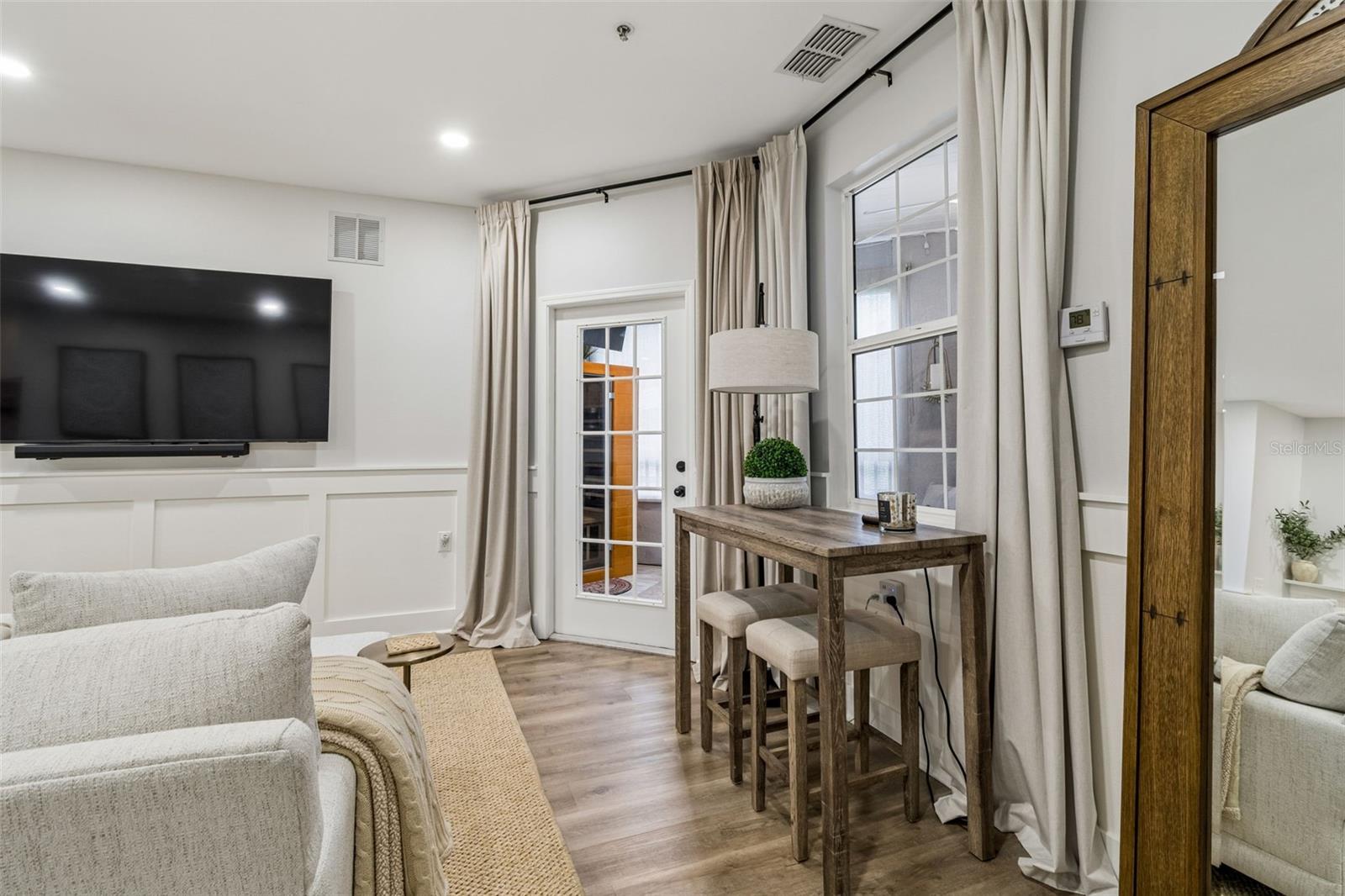 1640 VILLA CAPRI CIR #208 — photo 38