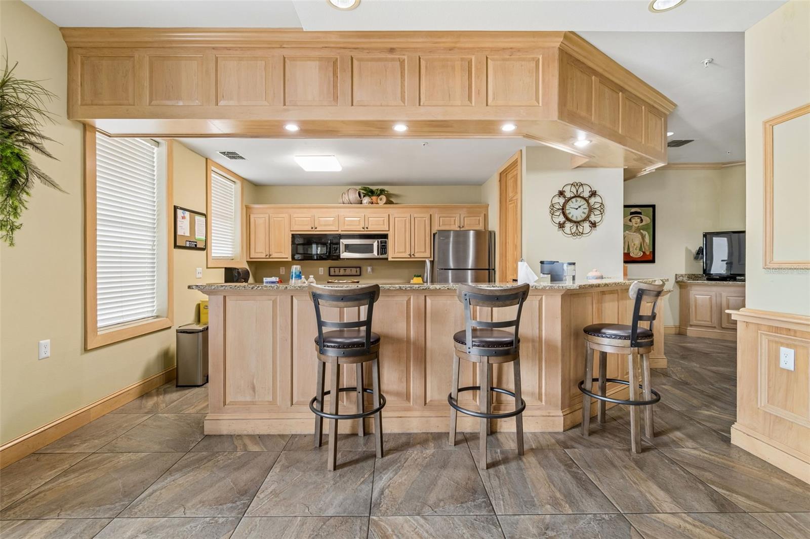 1640 VILLA CAPRI CIR #208 — photo 64