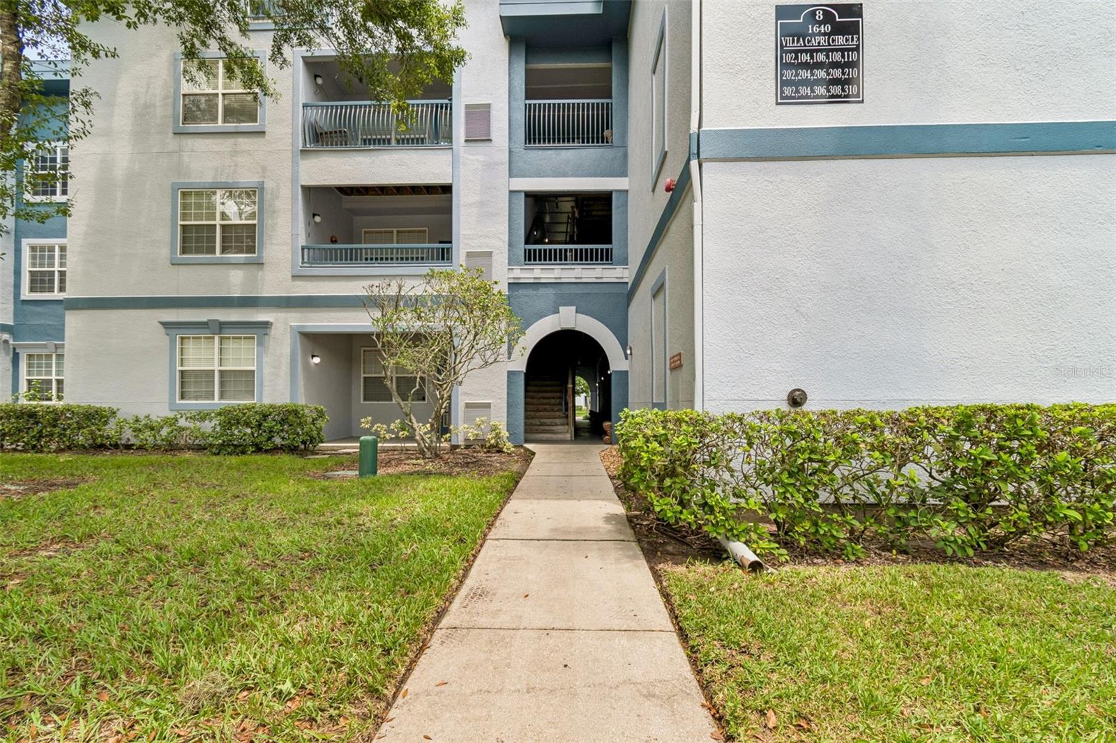 1640 VILLA CAPRI CIR #208 — photo 3