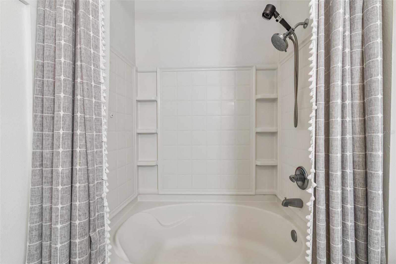 1640 VILLA CAPRI CIR #208 — photo 31