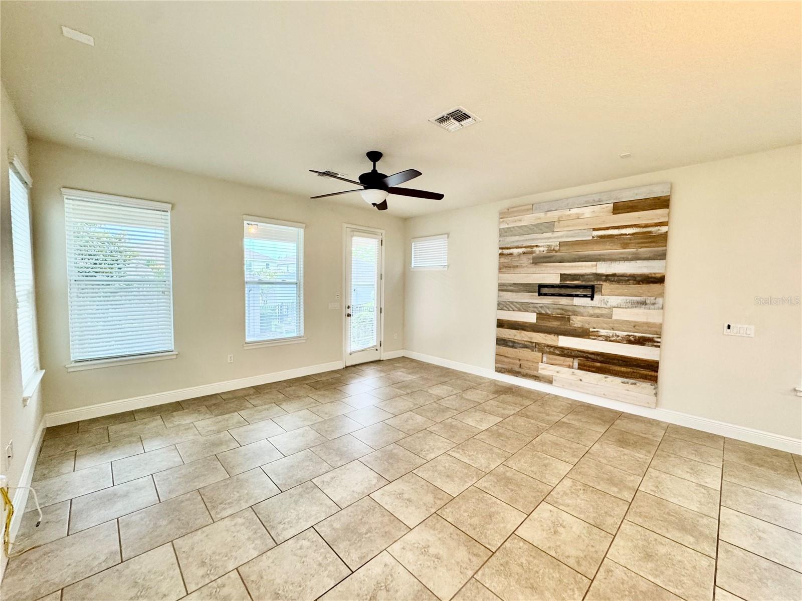 7208 MILESTONE DR — photo 13