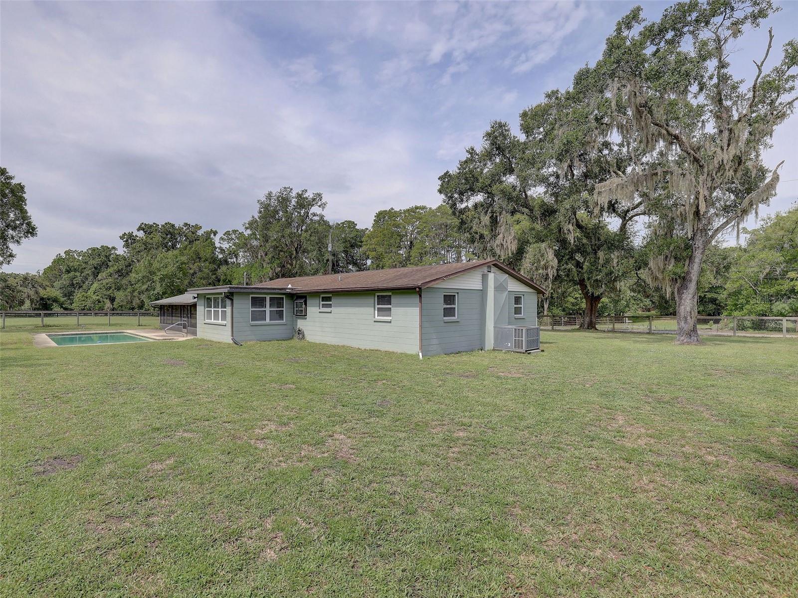 13102 GIBSON LN — photo 5