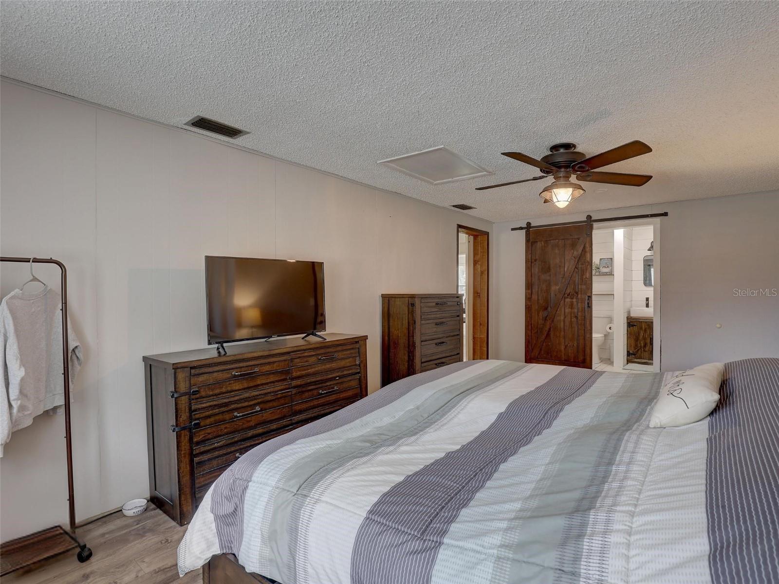 13102 GIBSON LN — photo 20