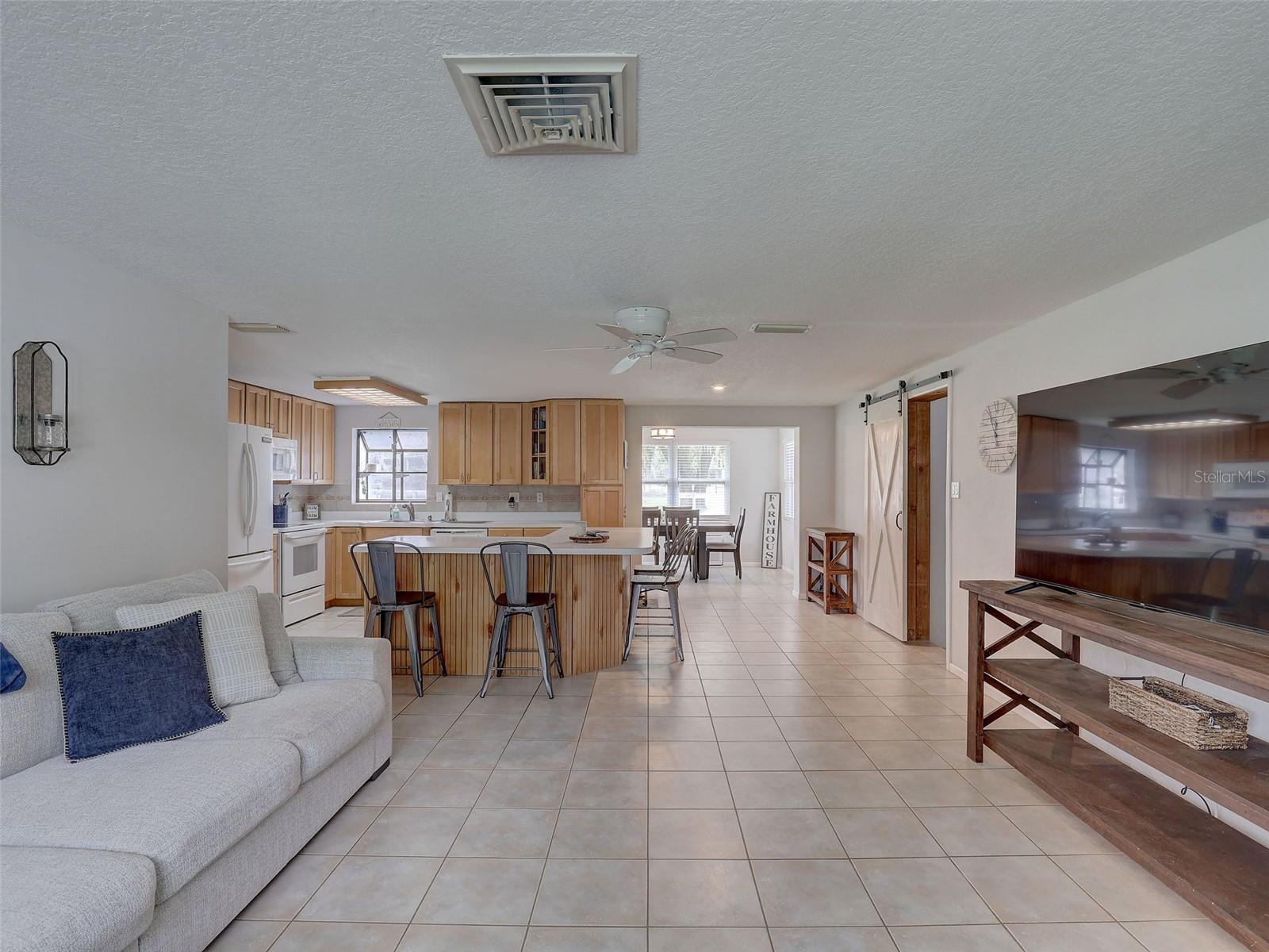 13102 GIBSON LN — photo 8