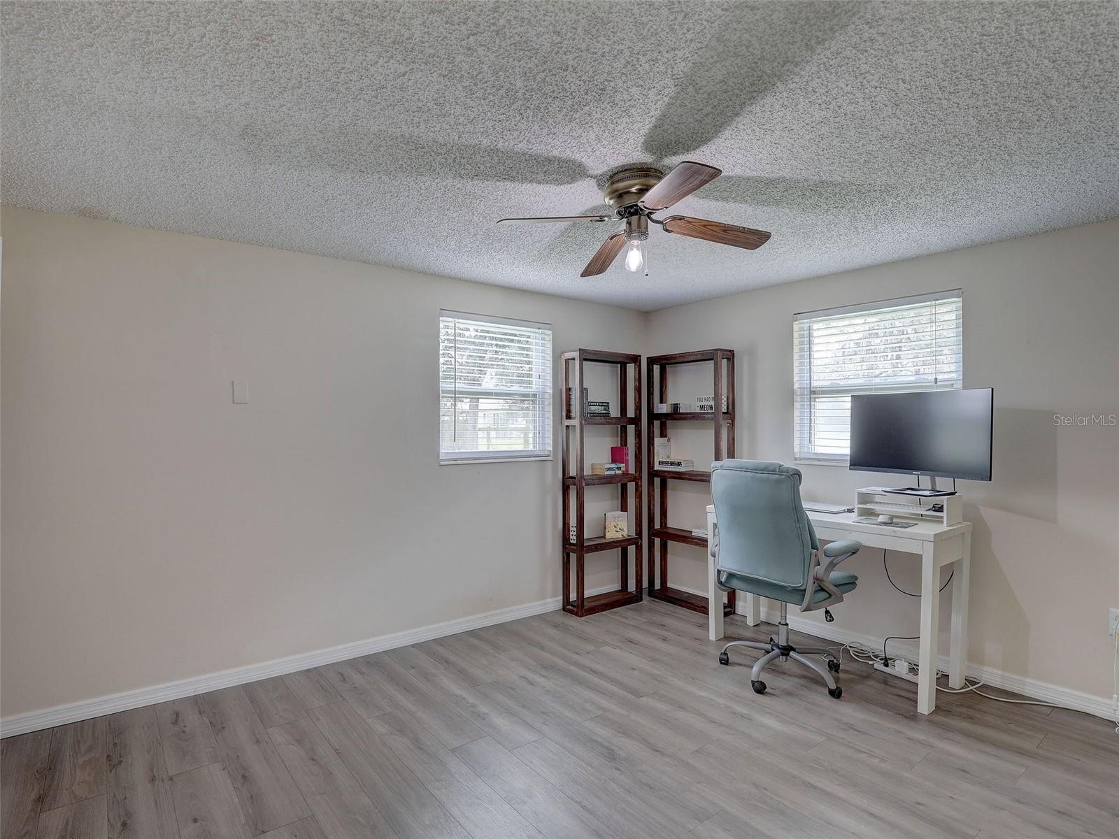 13102 GIBSON LN — photo 28