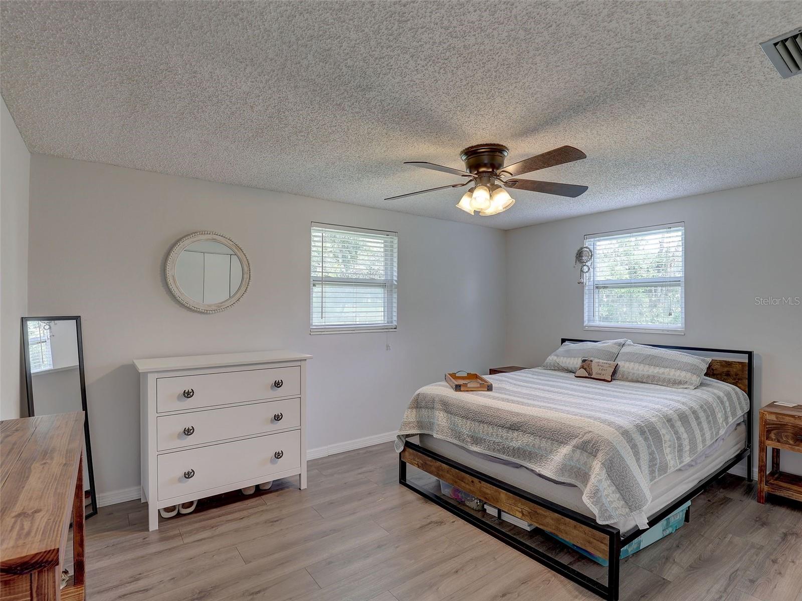13102 GIBSON LN — photo 25