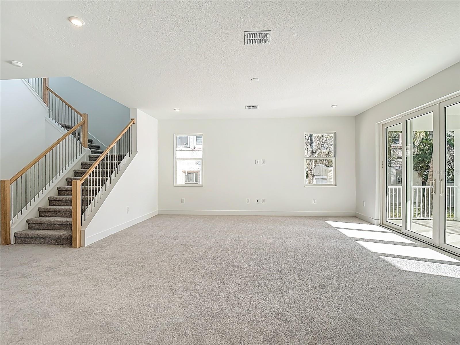 410 S WEST SHORE BLVD — photo 28