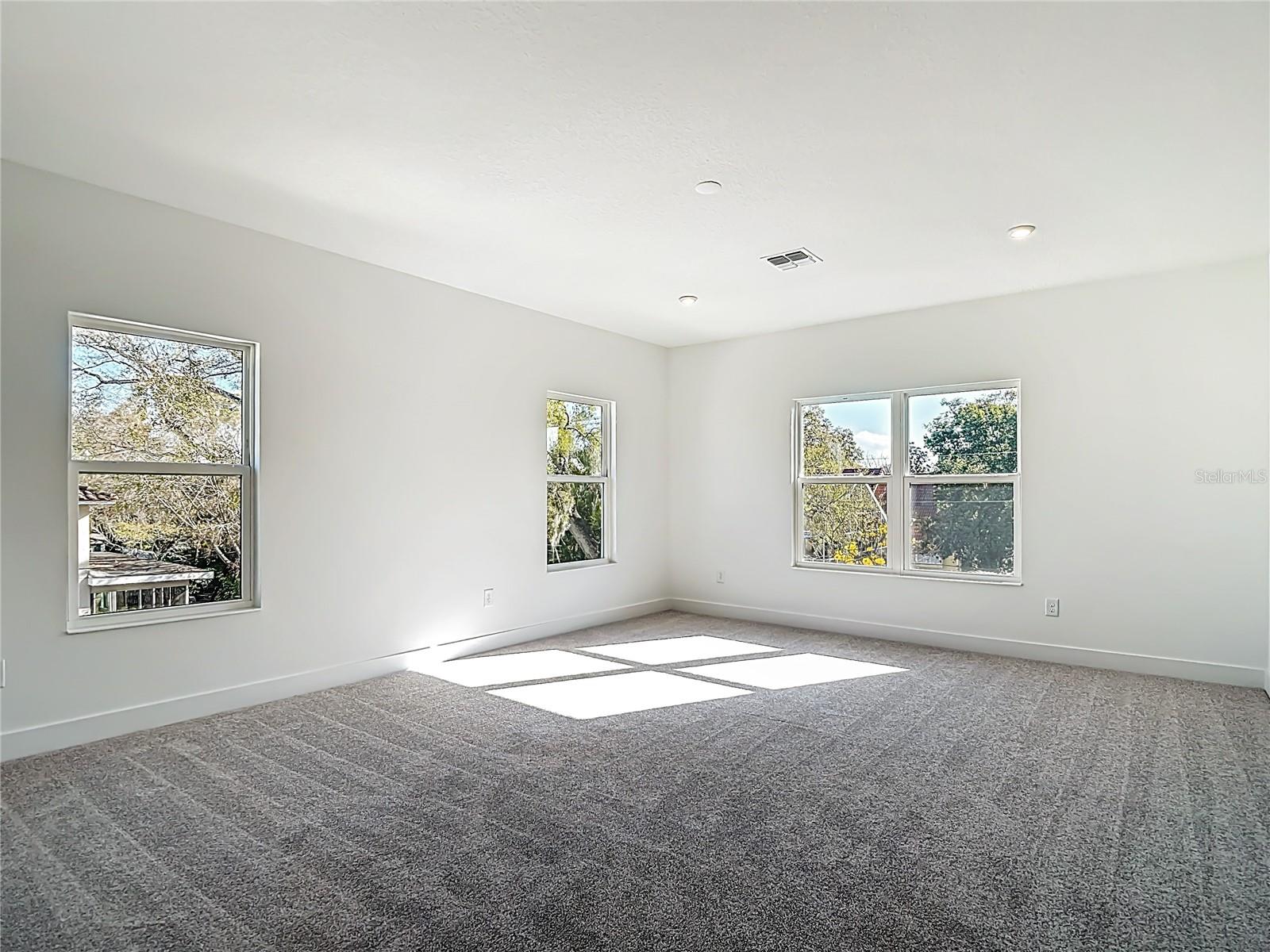 410 S WEST SHORE BLVD — photo 45