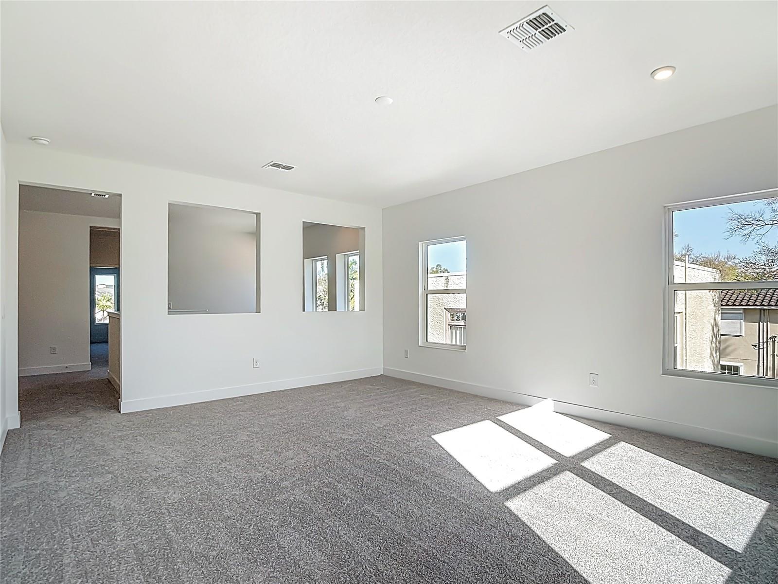 410 S WEST SHORE BLVD — photo 48
