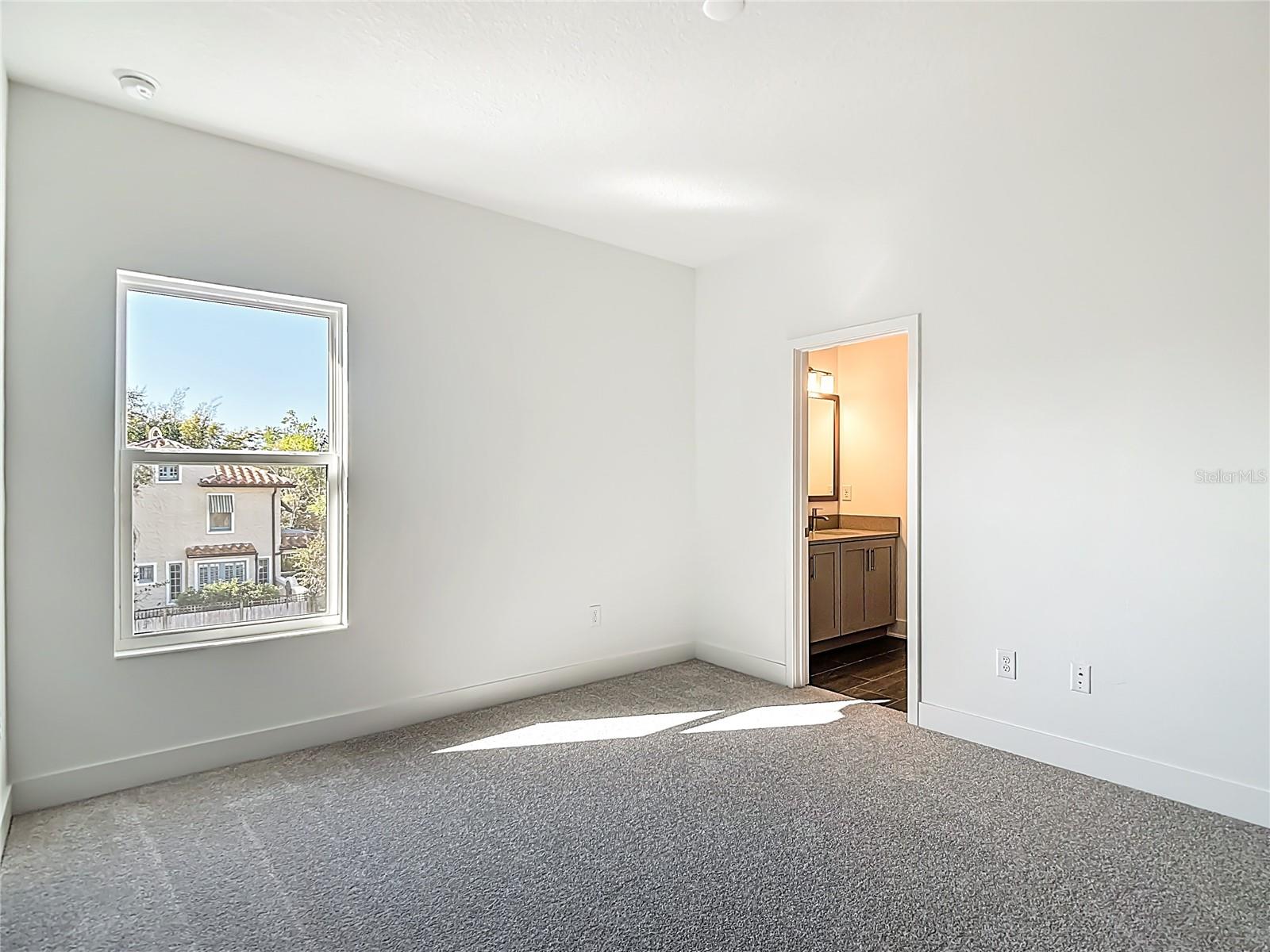 410 S WEST SHORE BLVD — photo 59