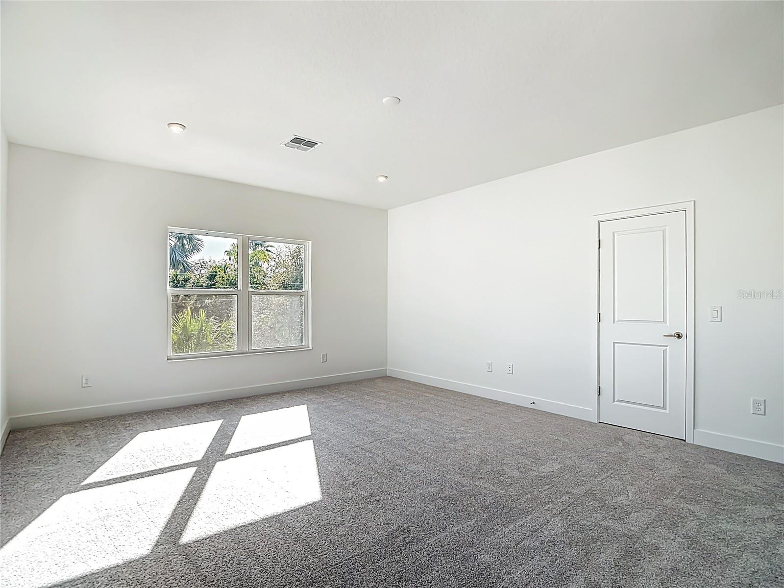 410 S WEST SHORE BLVD — photo 46